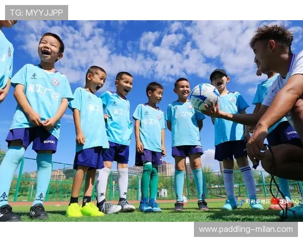 全球十大足球球星粉丝数量排行榜，看看谁是最受欢迎的绿茵英雄