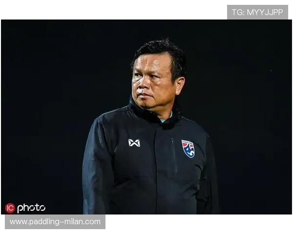 泰国足球明星颂克拉辛：从草根到国际舞台的辉煌之路